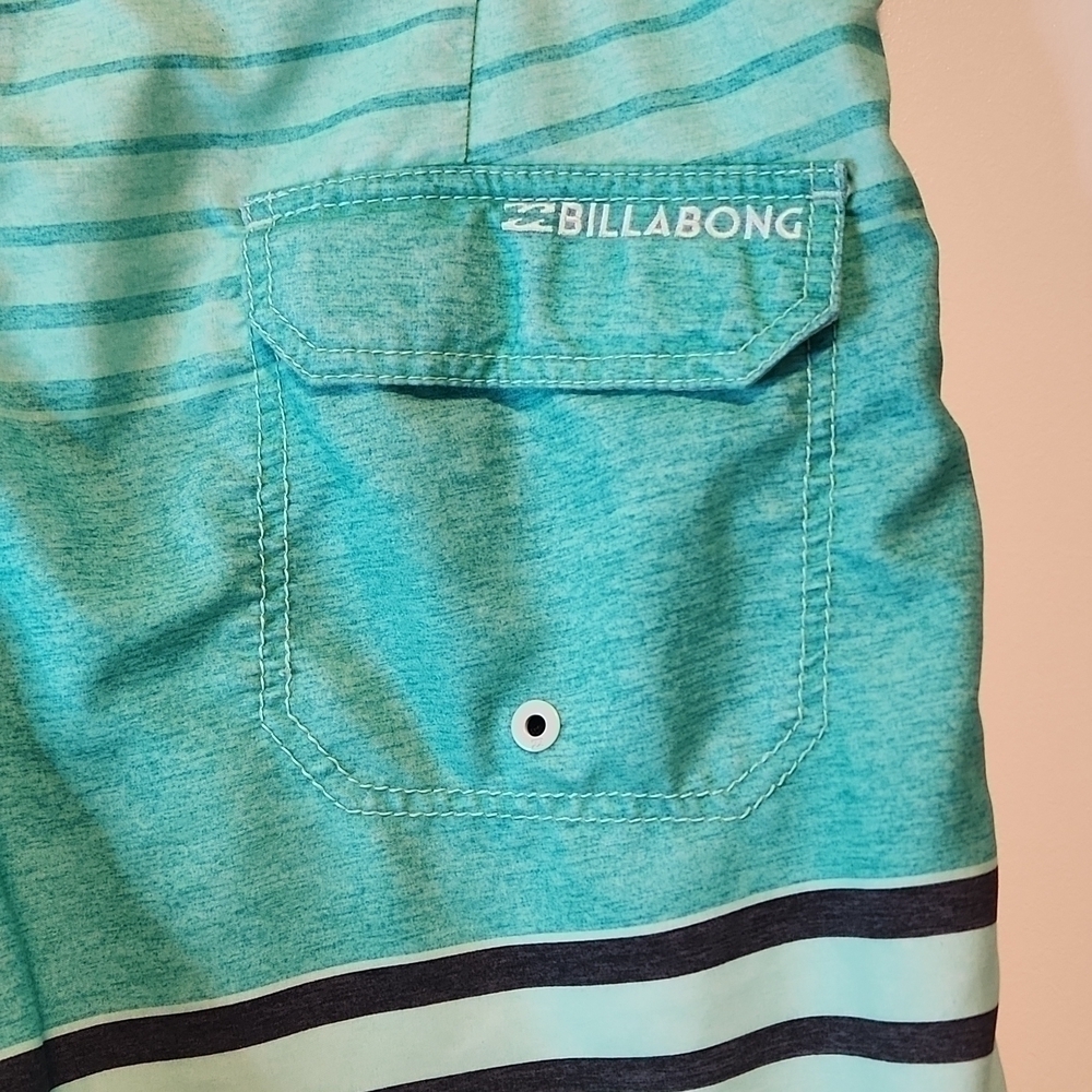 Billabong Swim Trunks Swimming Shorts Men's Size Large Green/White NICE!! - Picture 8 of 9